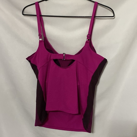 ATHLETA WO SIZE 38B/C SPORTS TANK TOP/ TANKINI SWIM TOP FUSHIA WINE COLOR CLEAN - Picture 10 of 12